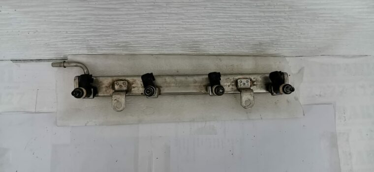 Dodge Caliber petrol used fuel rail for sale