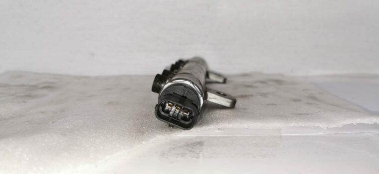 Jeep Grand Cherokee 3.0 WK2 used diesel fuel rail for sale