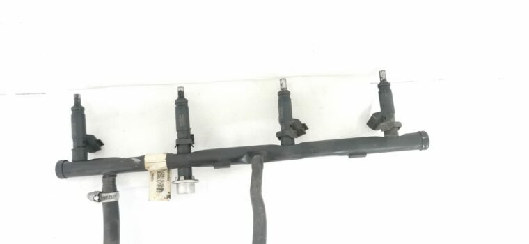 Jeep Grand Cherokee 5.7 WK petrol used fuel rail for sale