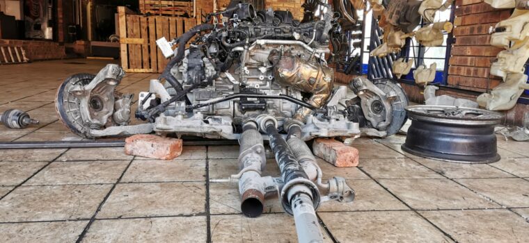 Jeep Cherokee 3.2 KL used petrol engine parts for sale