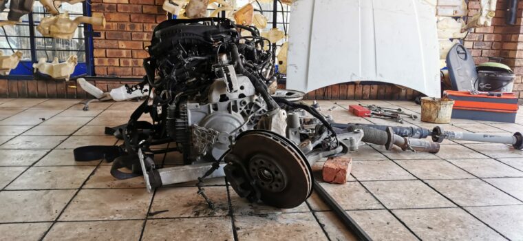 Jeep Cherokee 3.2 KL used petrol engine parts for sale