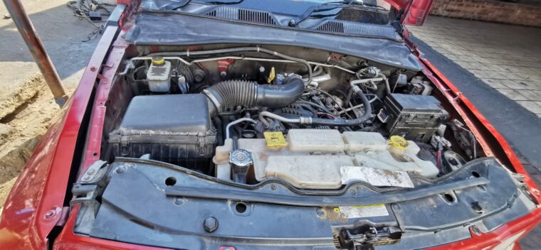 Jeep Cherokee 3.7 KK used petrol engine parts for sale