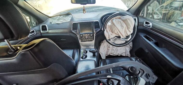 Jeep Grand Cherokee 3.6 Wk2 2014 stripping for spares