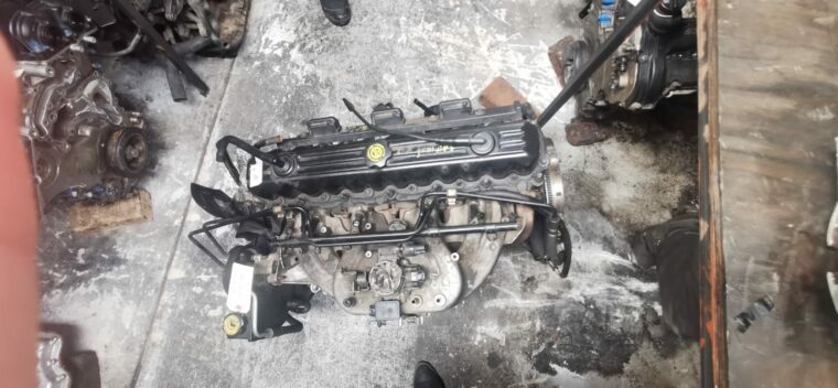 Jeep Grand Cherokee 4.0 WJ used petrol engine for sale