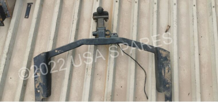 Dodge Nitro SXT/RT used towbar and other spares parts for sale