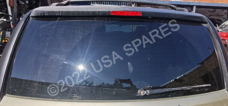 Chrysler Grand Voyager used windscreen and other spares parts for sale