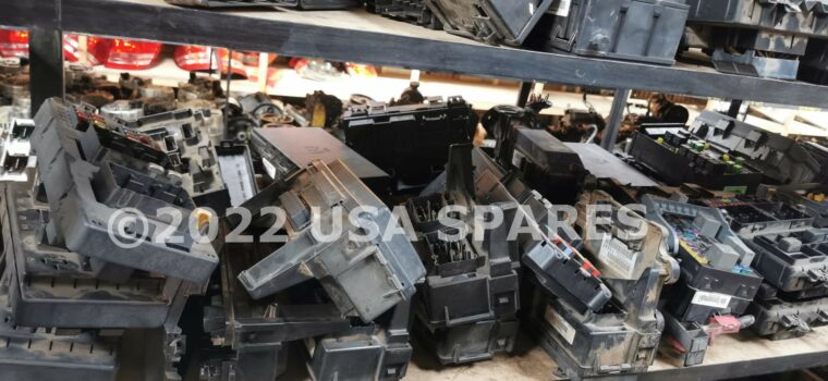 Chrysler used fuseboxes/ECU and other spares parts for sale