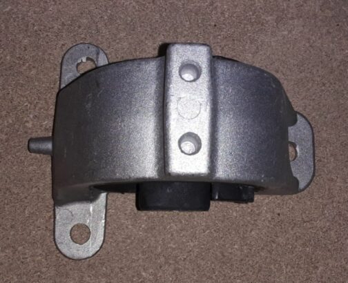 Chrysler Voyager 3.3 new engine mountings for sale