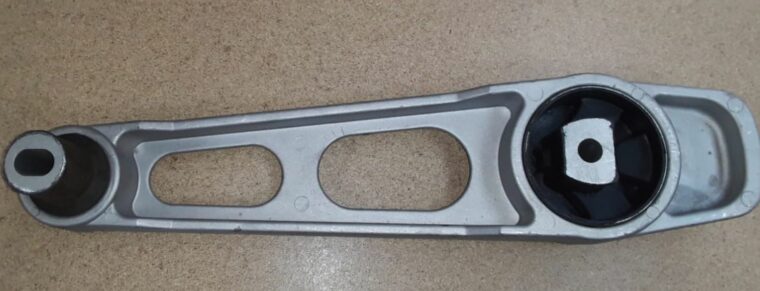 Chrysler Neon 2.0 1999-2005 new engine mountings long for sale