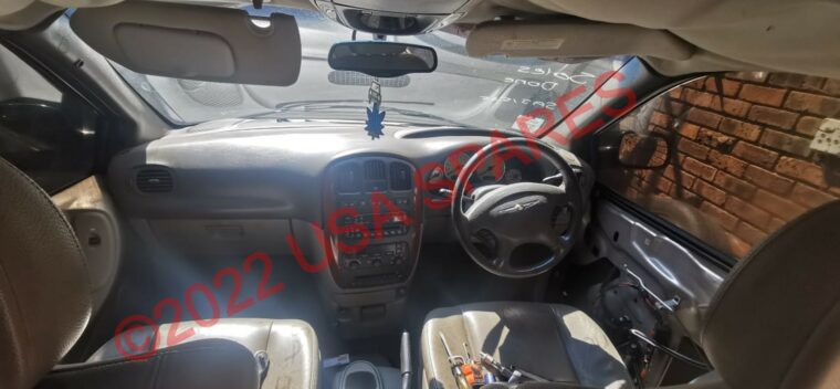 Chrysler Voyager used interior spares for sale