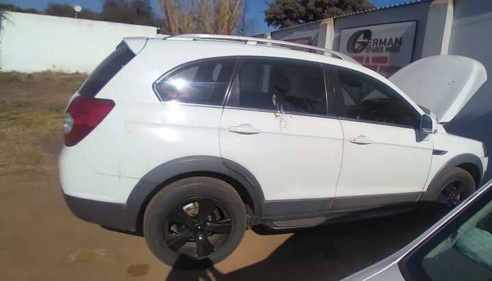 Opel Astra H new thermostat and housing and spares for sale