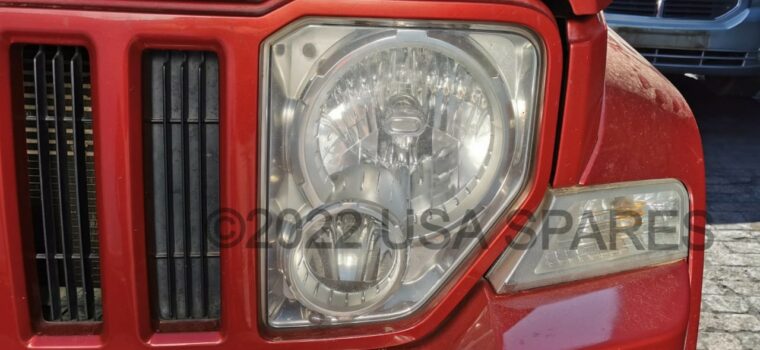 Jeep Cherokee KK used headlights and other spares parts for sale