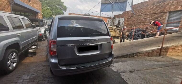 Chrysler Grand Voyager 2.8 RT used spares for sale