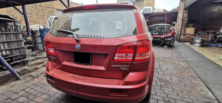Dodge Journey 2.7 RT 2009 automatic petrol stripping for used spares