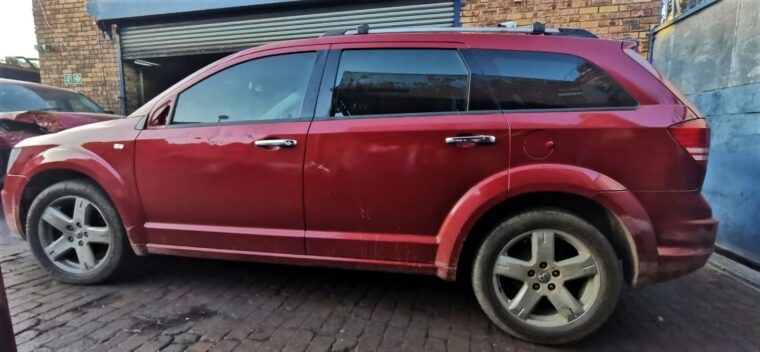 Dodge Journey 2.7 RT 2009 automatic petrol stripping for used spares