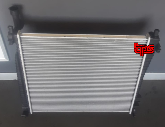 Jeep Gran Cherokee WK2 3.6 5.7 6.4 new radiator for sale