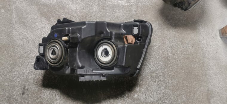 Jeep Grand Cherokee WK2 used headlights for sale