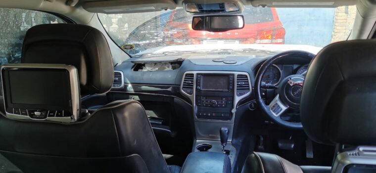 2012 Jeep Grand Cherokee 5.7 WK2 Hemi V8 petrol stripping for used spa...