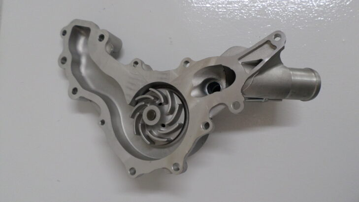 Jeep Grand Cherokee 3.6 WK2 water pump for sale