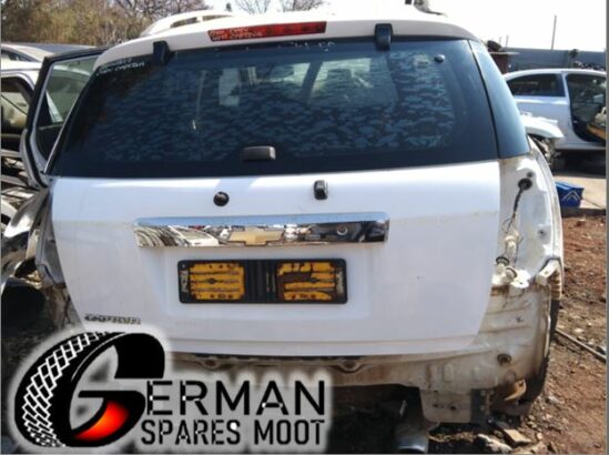 Chev Captiva used taildoor tailgate and spares for sale