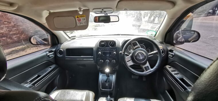 Jeep Compass 2.0 automatic 2013 petrol stripping for spares parts for ...