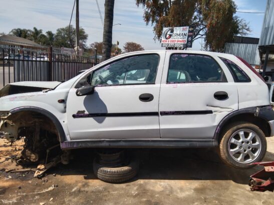 Opel Corsa C hatch stripping for used spare parts