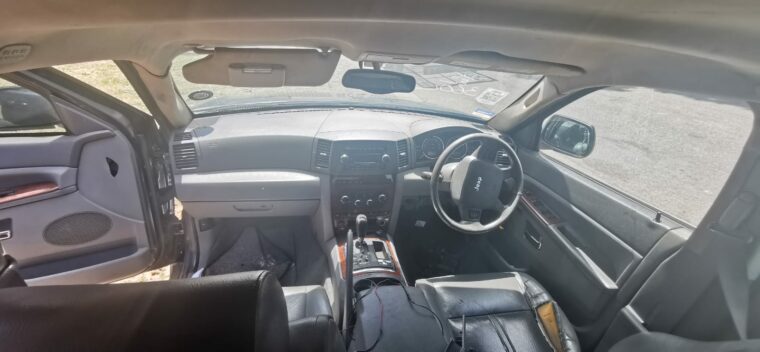 Jeep Grand Cherokee 3.0 WK V6 stripping for used spares for sale