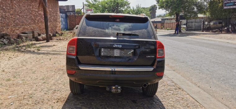 Jeep Compass 2.0 2013 stripping for used spares for sale
