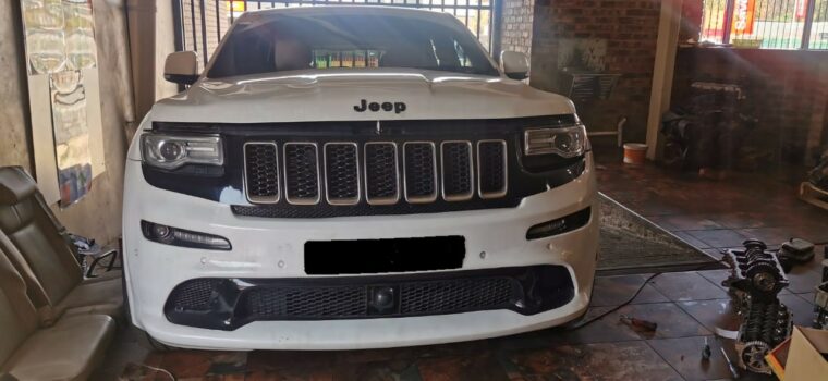 Jeep Grand Cherokee 3.0 WK2 2014 stripping for used spares for sale