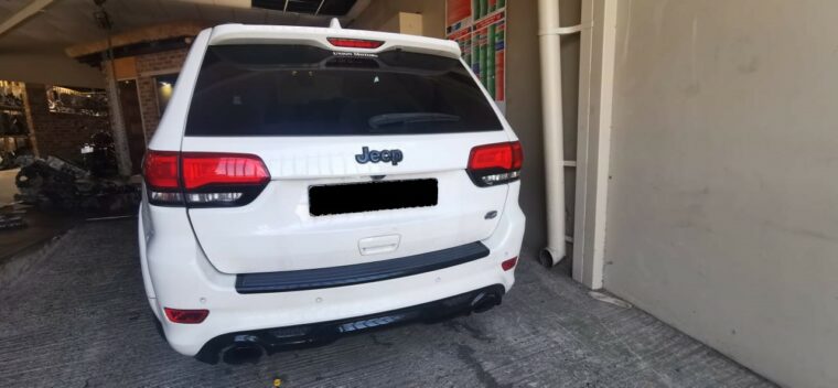 Jeep Grand Cherokee 3.0 WK2 2014 stripping for used spares for sale