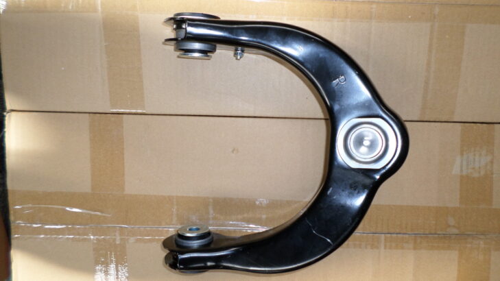 Jeep Grand Cherokee WK2 new upper front control arm for sale