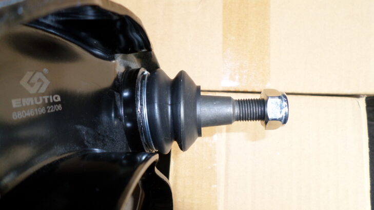 Jeep Grand Cherokee WK2 new upper front control arm for sale
