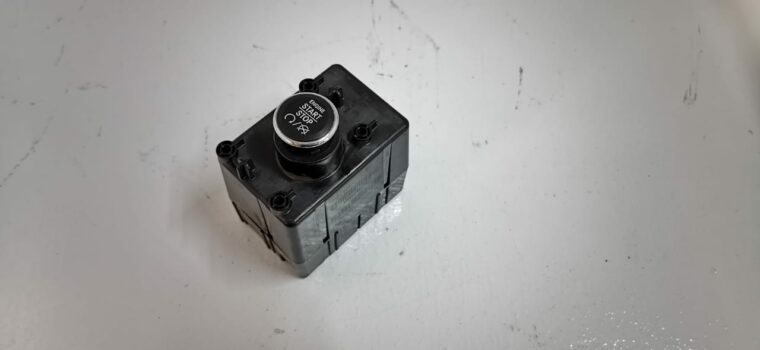 Jeep Grand Cherokee 5.7 WK2 used lockset for sale