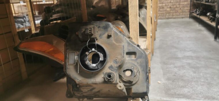 Jeep Cherokee Liberty KK second hand headlights for sale