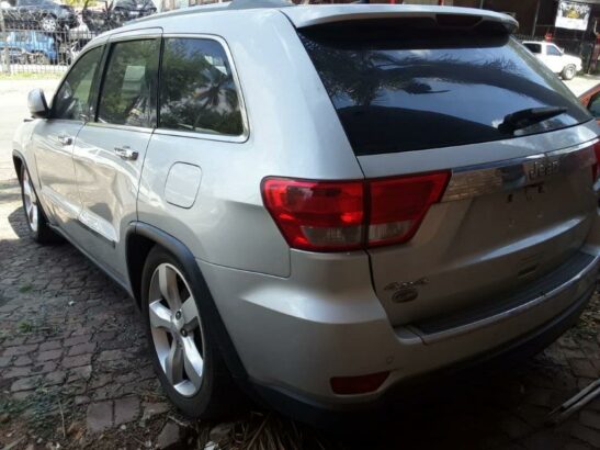 Jeep Grand Cherokee WK2 stripping for used spares parts