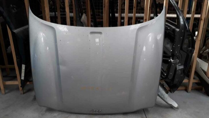 Jeep Cherokee KJ used bonnet/hood on special