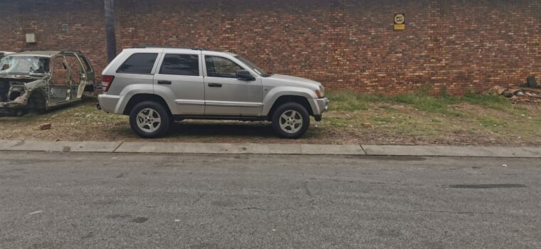 Jeep Grand Cherokee WK stripping for used spares parts