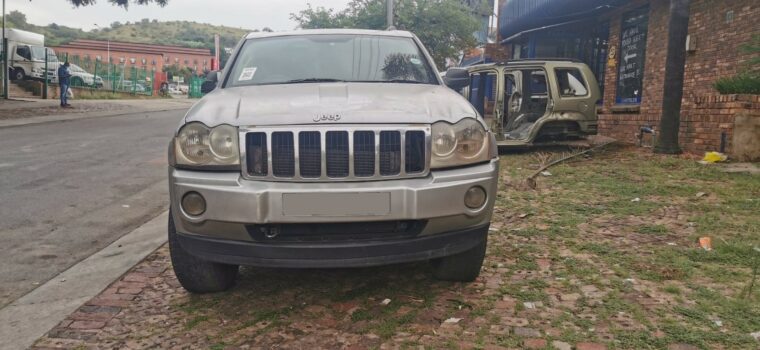 Jeep Grand Cherokee WK/WH used body spares for sale