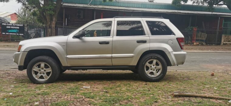 Jeep Grand Cherokee WK/WH used body spares for sale