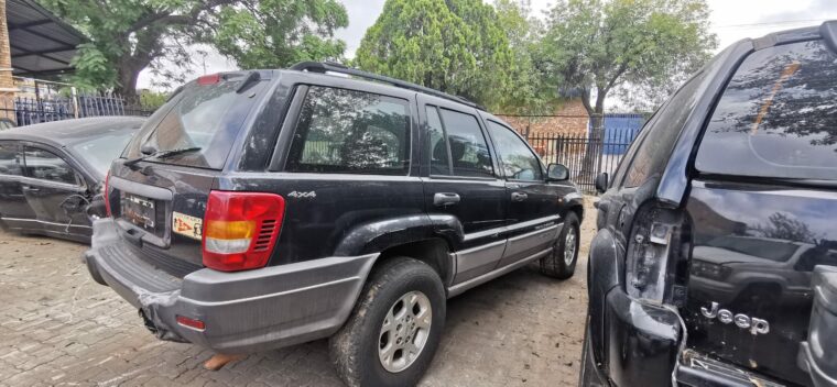 Jeep Grand Cherokee WJ 1999-2004 used body parts for sale