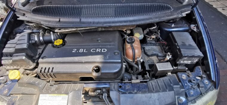 Chrysler Grand Voyager 2.8 used engine spares for sale