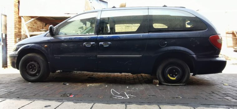 Chrysler Grand Voyager MK2 used body spares for sale