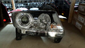 Jeep Grand Cherokee WK2 new headlight for sale