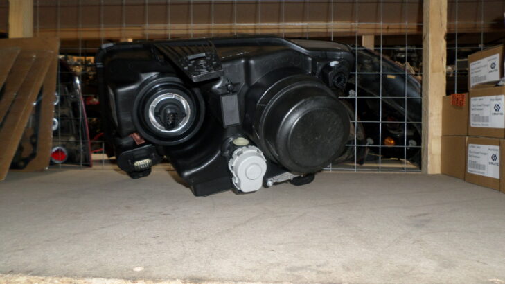 Jeep Grand Cherokee WK2 new headlight for sale