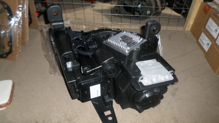 Jeep Grand Cherokee WK2 2014 new headlight for sale