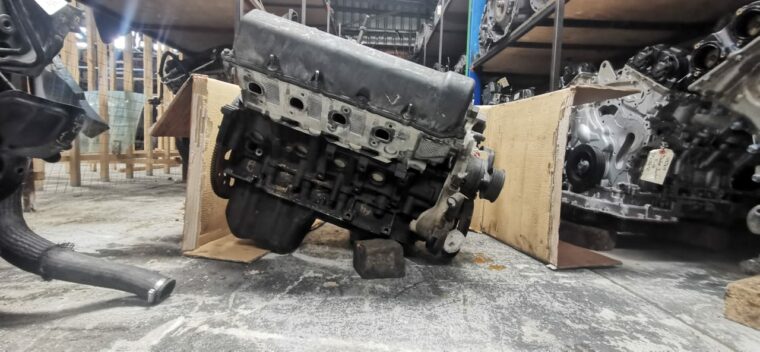 Jeep Grand Cherokee 4.7 WJ used petrol engine for sale