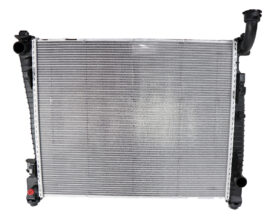 Jeep Grand Cherokee 3.6 WK2 new radiator for sale
