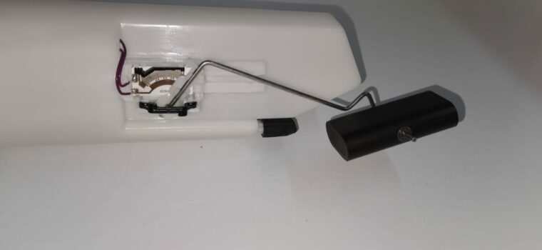 Chrysler Voyager 3.3 new 3-pin petrol pump for sale