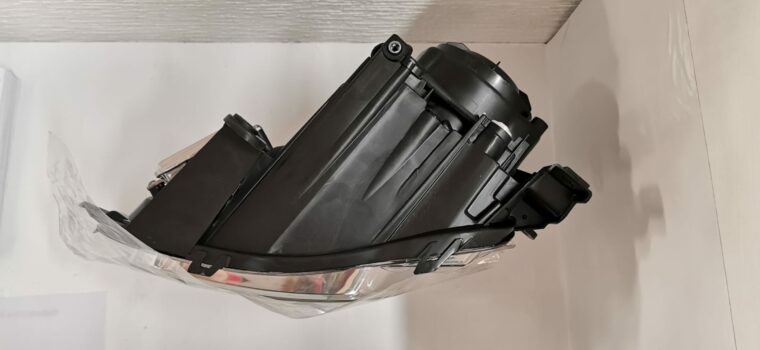 Jeep Cherokee KL xenon headlight for sale