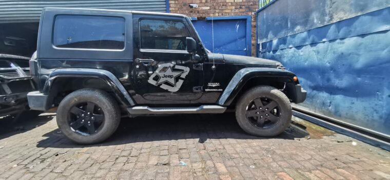 Jeep Wrangler 3.8 JK spares parts for sale